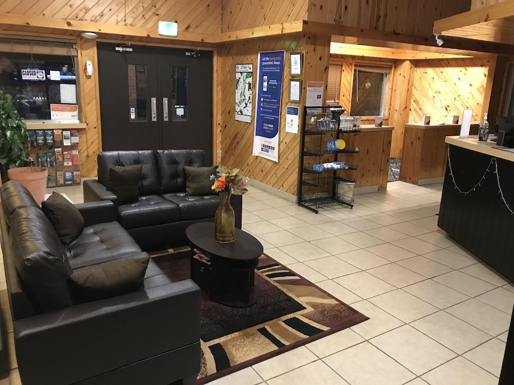 Econo Scenic Route 89 & I-70 Lodge Salina